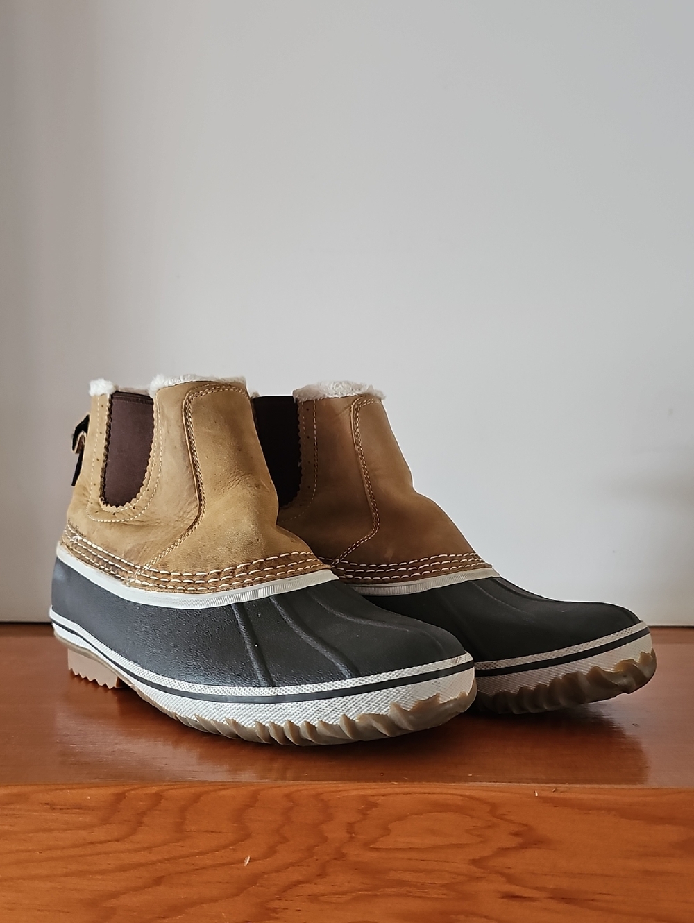 Ladies EDDIE BAUER Hunt Pac Slip On Boots Size 10